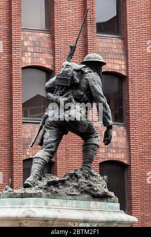 Le Mémorial de guerre du Saint-Sauveur sur Borough High Street, dans le quartier de Southwark à Londres Banque D'Images