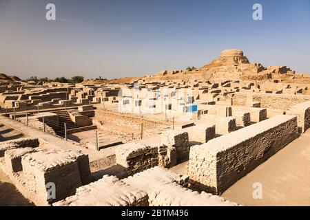 Mohenjo daro, stupa bouddhiste et grand bain, Indus Valley Civilization, 2500 BCE, Larkana District, province de Sindh, Pakistan, Asie du Sud, Asie Banque D'Images