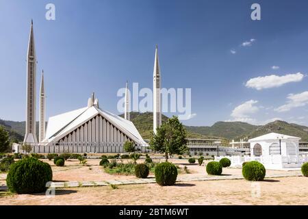 Mosquée Faisal, mosquée moderne en forme de tente bédouine, Islamabad, territoire de la capitale d'Islamabad, Pakistan, Asie du Sud, Asie Banque D'Images