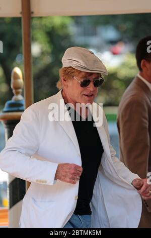 VENISE, ITALIE - SEPTEMBRE 06 : Robert Redford est vu au 69e Festival du film de Venise le 6 septembre 2012 à Venise, Italie Banque D'Images
