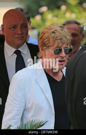 VENISE, ITALIE - SEPTEMBRE 06 : Robert Redford est vu au 69e Festival du film de Venise le 6 septembre 2012 à Venise, Italie Banque D'Images