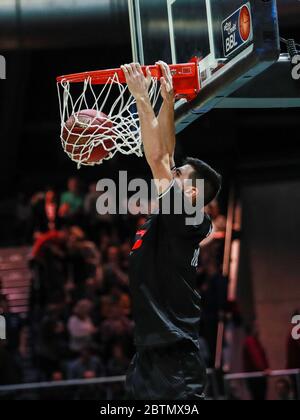 Braunschweig, Allemagne, 27 décembre 2019: Sebastian Herrera en action pendant la séance de réchauffement avant le match de basketball BBL Bundesliga Banque D'Images