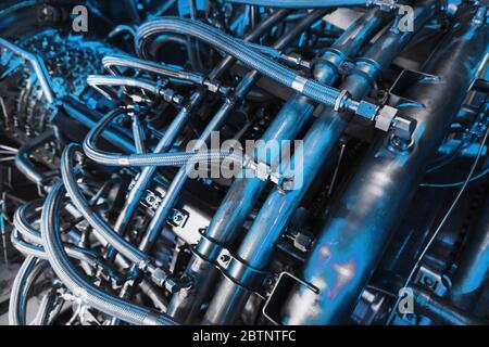 Compresseur à turbine à gaz pour la production d'énergie sur la plate-forme offshore de traitement central du pétrole et du gaz. Banque D'Images