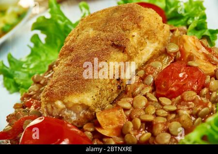 Harissa émietté de poisson avec des lentilles, préparer le repas de mi-semaine Banque D'Images