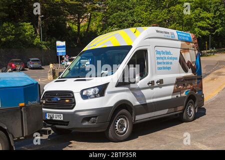 Arrêtez le bloc, verser de l'huile et de la graisse dans l'évier peut provoquer des blocages - information sur le véhicule Wessex Water YTL Group à Bournemouth, Dorset UK en mai Banque D'Images