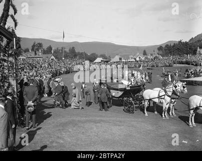 Rassemblement de Braemar . L'arrivée du Parti royal . 10 septembre 1926 Banque D'Images