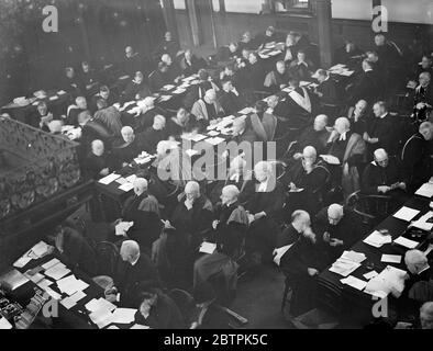 Ouverture de la convocation de Canterbury . La séance de la Chambre basse de la convocation en cours à la Maison de l'Église , Westminster . Dr Kidd est le Prolocator . 23 janvier 1935 Banque D'Images