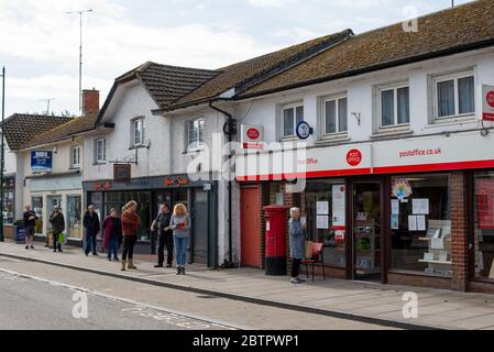 Les entreprises d'Amesbury pendant le verrouillage du coronavirus. Wiltshire, Angleterre Banque D'Images