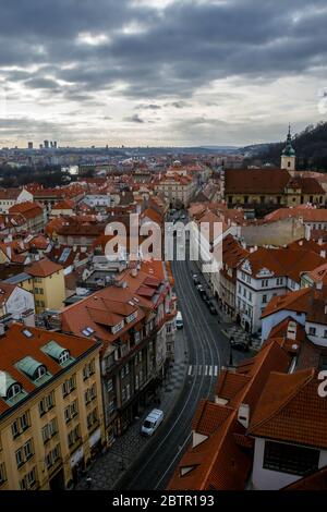 Vue sur la rue de Prague depuis la hauteur Banque D'Images