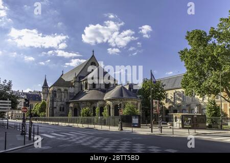 Paris, France - 14 mai 2020 : Eglise Saint Martin des champs, vue sur l'abside, XIIe siècle à Paris Banque D'Images