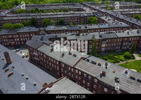 Vue aérienne sur Nikiszowiec, quartier historique de Katowice, haute Silésie, Pologne. Banque D'Images