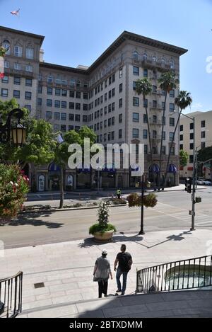 Beverly Hills, CA/USA - 8 mai 2020: Le célèbre Beverly Wilshire Hotel Off Rodeo Drive fermé pendant la quarantaine de COVID-19 Banque D'Images