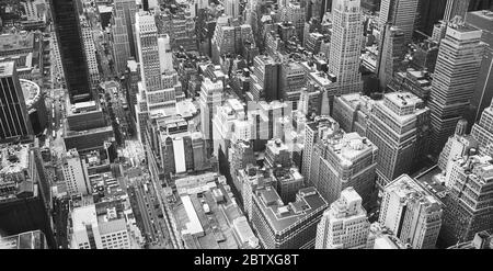 Le noir et blanc vue aérienne de Manhattan, New York City, USA. Banque D'Images