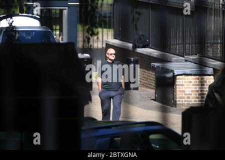 Dominic Cummings, à Downing Street, Londres, alors que la dispute sur le voyage de Durham, pris par le premier conseiller du Premier ministre Boris Johnson, se poursuit. Banque D'Images