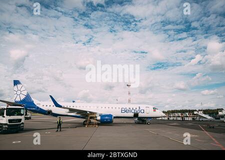 Minsk, Belarus - 13 septembre 2019 : les avions Les avions des compagnies aériennes Belavia Stand à l'Aéroport National de Minsk Minsk - Terminal-2 Banque D'Images