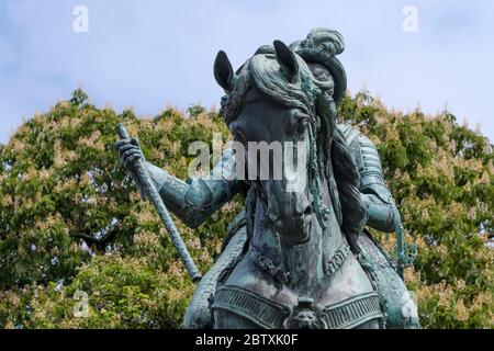 La Haye, pays-Bas - Mai 15 2020 : la statue de Guillaume I, prince d'Orange ou Willem van Oranje, Palais de Noordeinde à la Haye, pays-Bas Banque D'Images