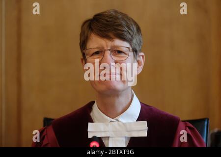 Leipzig, Allemagne. 28 mai 2020. Renate Philipp, juge à la présidence de la Cour administrative fédérale, se trouve dans une salle de la Cour. C'est là que se tiendra jeudi une partie des plans du projet majeur Stuttgart 21. Il concerne la nouvelle construction de la station de métro de l'aéroport et de la voie de contournement sud de Plieningen. L'Association pour la protection de la nature (Nabu) Stuttgart et l'Association pour la protection des Filder avaient déposé une plainte contre la décision d'approbation de la planification. Credit: Sebastian Willnow/dpa-Zentralbild/dpa/Alay Live News Banque D'Images