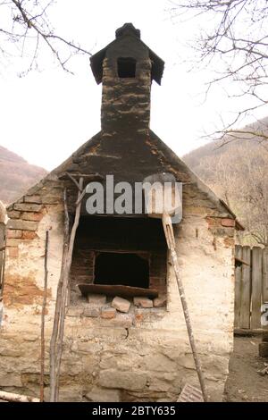 Four à pain dans la campagne roumaine Banque D'Images
