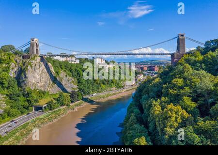Vue aérienne sur la gorge Avon et le pont suspendu Clifton, Bristol, Angleterre, Royaume-Uni, Europe Banque D'Images