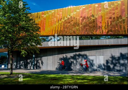 Sportcampus Zuiderpark, la Haye, pays-Bas. Est un centre sportif primé de 50 millions d'euros. Le campus sportif de 33,000 m2 a été conçu par arc Banque D'Images