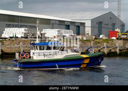 Bateau-pilote ABP Scotia dans le port d'Ayr, en Écosse Banque D'Images