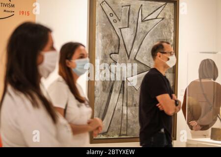 28 mai 2020 : 28 mai 2020 (Malaga) le Musée Picasso de Malaga a rouvert ses portes au public après 80 jours de fermeture et l'état d'alarme et de confinement en raison de la crise du coronavirus avec l'exposition ''généalogies d'Art'' d'artistes comme Pablo Picasso, Giacometi, Brancusi ou Mondrian crédit: Lorenzo Carnero/ZUMA Wire/Alay Live News Banque D'Images