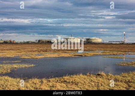 Production d'énergie sur le versant nord de l'Alaska Banque D'Images