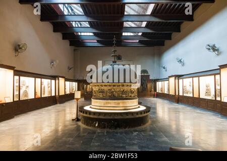 Salle d'exposition du musée Lahore, époque coloniale britannique, Lahore, province du Punjab, Pakistan, Asie du Sud, Asie Banque D'Images