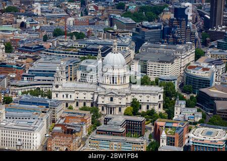 Vue aérienne de la cathédrale St Paul, Londres, Royaume-Uni Banque D'Images