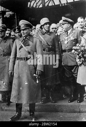 [ pas de texte ? Gemany , nazi , officiers, 1936 ? ] Banque D'Images