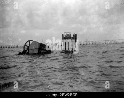 Nettoyage des bateaux immergés à Ostende. L'épave du Choenlo. 22 novembre 1918 Banque D'Images