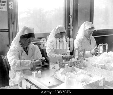 Enfield les femmes de guerre de travail dépôt. 8 mars 1917 Banque D'Images