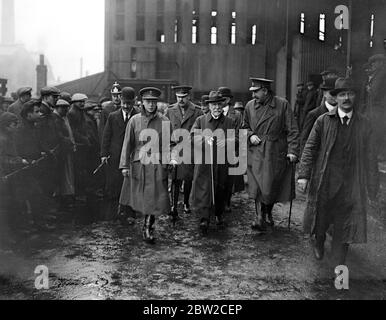 Visite du Prince de Galles dans les centres industriels du Sud du pays de Galles. 22 février 1918 Banque D'Images