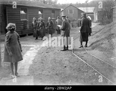 Attaque au gaz (grottes de Chislehurst). 1934 Banque D'Images