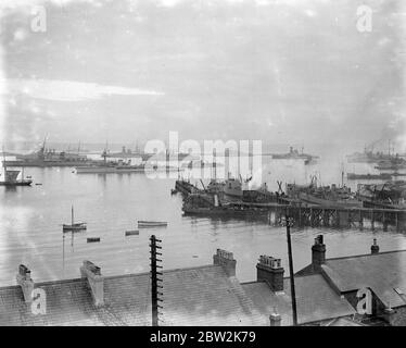 La flotte de l'Atlantique s'assemble dans le port de Portland pour préparer la visite des premiers ministres du Dominion. 31 octobre 1930 Banque D'Images
