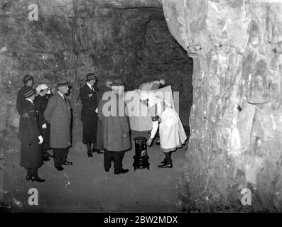 Attaque au gaz (grottes de Chislehurst). 1934 Banque D'Images