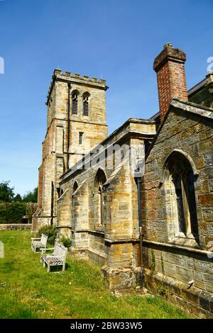 L'église paroissiale nouvelle ou supérieure de Saint-Pierre près du village vert, Pembury, Kent, Angleterre Banque D'Images