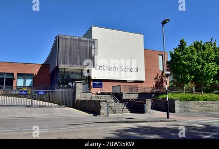 Entrée principale du bâtiment de l'école Cotham, Bristol, Royaume-Uni Banque D'Images