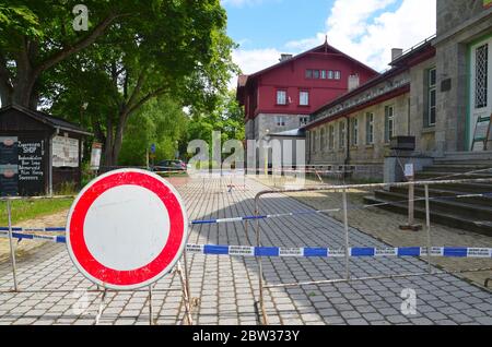 Bayerisch Eisenstein, Zelezna Ruda, Alzbetin, Grenzort zu Tschechien: Grenzbahnhof, Am 28.05.2020 wegen Coronavius noch nicht passierbar Banque D'Images