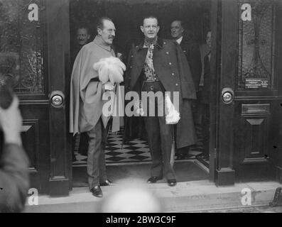 Le Comté de Roczynski , le nouvel Ambassadeur de Pologne , présente ses lettres de créance au Roi . 6 novembre 1934 Banque D'Images