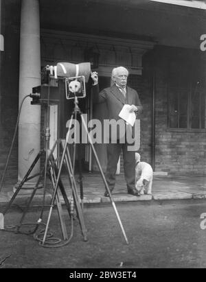 M. David Lloyd George à Churt , Surrey , à l'occasion de son 72e anniversaire . 17 janvier 1935 Banque D'Images