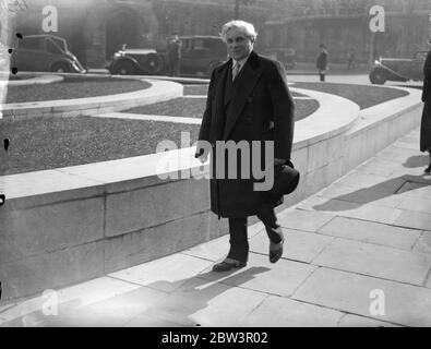 Paul Boncour , Premier ministre de France , participant à la conférence parlementaire de Londres . 3 octobre 1935 Banque D'Images