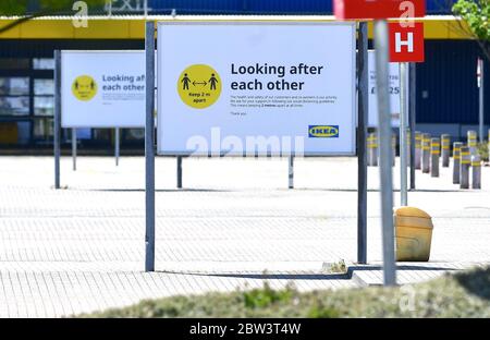 IKEA Gateshead a photographié se préparer avec des signes de distanciation sociale pour l'ouverture le 1er juin après la fermeture du magasin par coronavirus. Banque D'Images