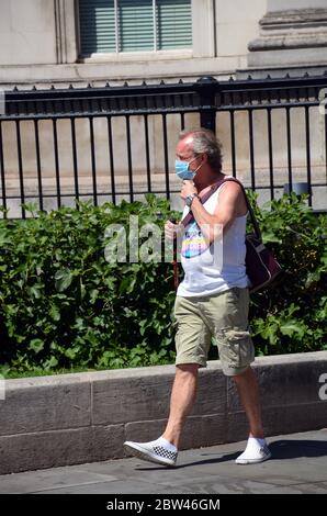 Londres, Royaume-Uni. 29 mai 2020. Londres sous le soleil. Credit: JOHNNY ARMSTEAD/Alamy Live News Banque D'Images