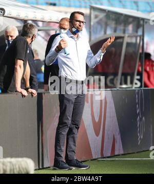 Leipzig, Allemagne. 27 mai 2020. Manager Michael Preetz (Berlin). Avec Mundschutz firo, football: 27.05.2020 1.Bundesliga, saison 19/20 2019/2020 28e match: RB Leipzig - Hertha BSC, Berlin 2: 2 PICTURE POINT/Roger Petzsche/Pool/firo Sportphoto | usage dans le monde crédit: dpa/Alay Live News Banque D'Images