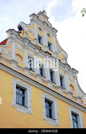 Belle façade historique du château dans la ville allemande de Luebben Banque D'Images