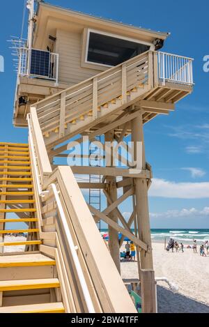 Tour de maître-nageur à Ponce Inlet, à Daytona Beach, en Floride. (ÉTATS-UNIS) Banque D'Images