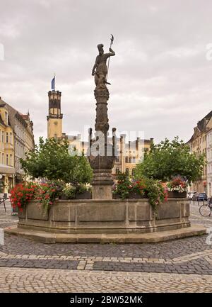 Roland (fontaine Mars) sur la place du marché de Zittau. Allemagne Banque D'Images