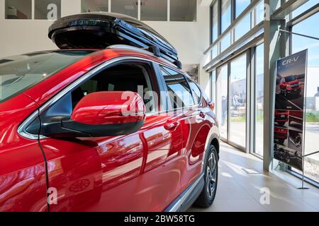 Gdansk, Pologne - 28 mai 2020 : nouveau modèle Honda CR-V présenté dans le hall d'exposition de Gdansk Banque D'Images