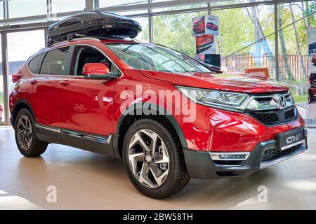 Gdansk, Pologne - 28 mai 2020 : nouveau modèle Honda CR-V présenté dans le hall d'exposition de Gdansk Banque D'Images